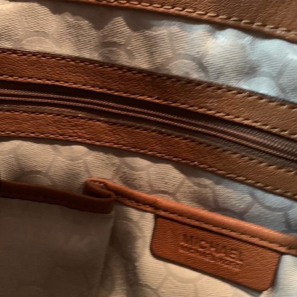 Michael Kors Purse - Picture 5 of 13